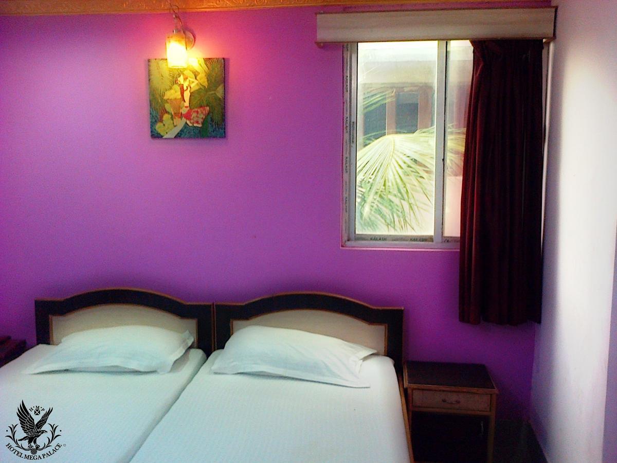 Hotel Mega Palace Patna  Kültér fotó