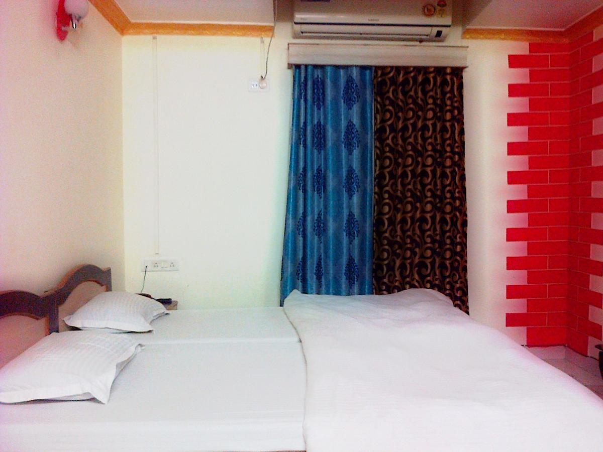 Hotel Mega Palace Patna  Kültér fotó